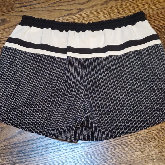 Vince Silk Shorts - Picture 4 of 4